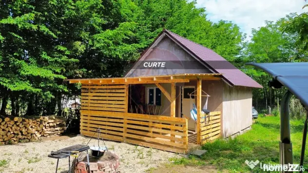 De vânzare cabană cu teren în zona Remetea Chioarului