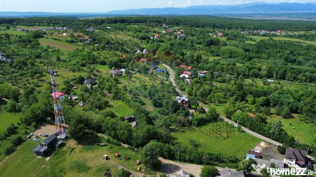 De vânzare cabană cu teren în zona Remetea Chioarului