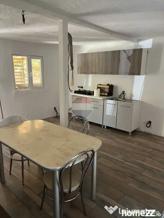 De vânzare cabană cu teren în zona Remetea Chioarului