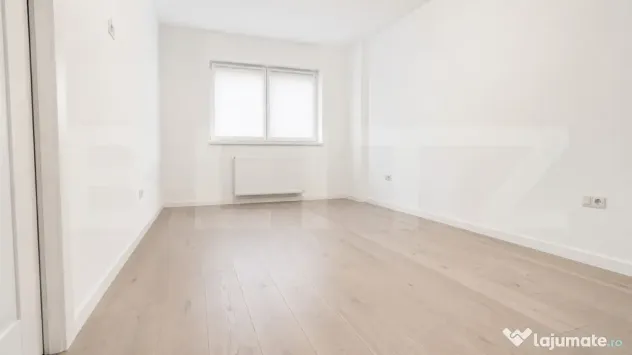 Apartament cu 3 camere, 76 mp, cu parcare si boxa, Tractorul