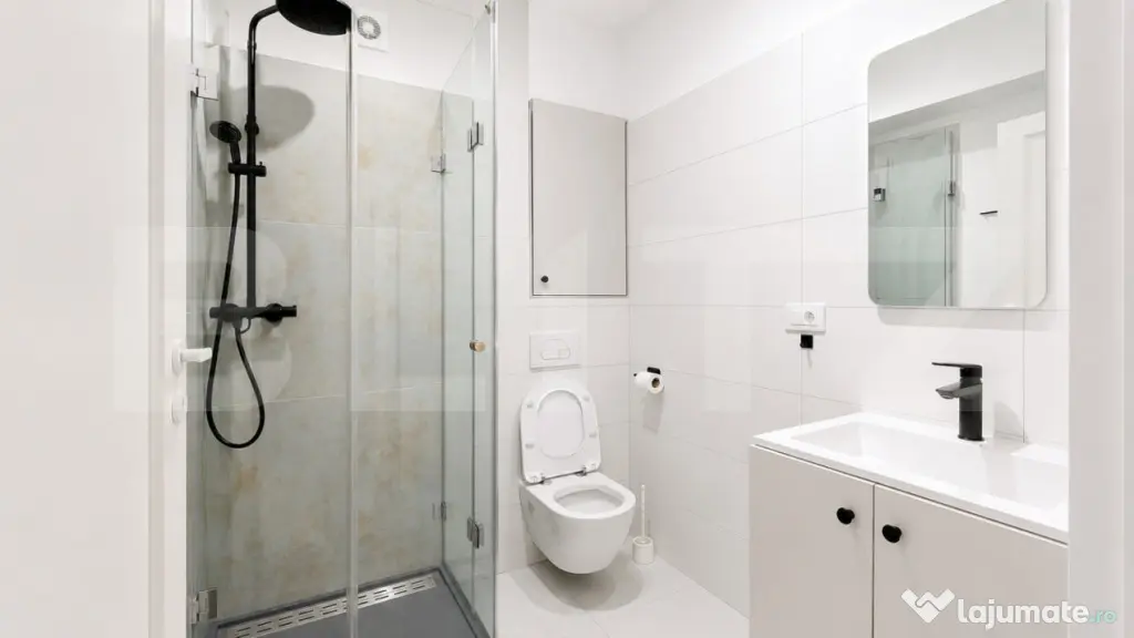 Apartament cu 3 camere, 76 mp, cu parcare si boxa, Tractorul