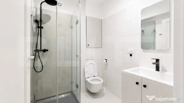 Apartament cu 3 camere, 76 mp, cu parcare si boxa, Tractorul