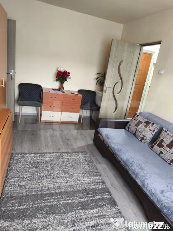 Apartament 3 camere, semidecomandat, 48 mp, balcon – Dealu - Dej (Cluj)