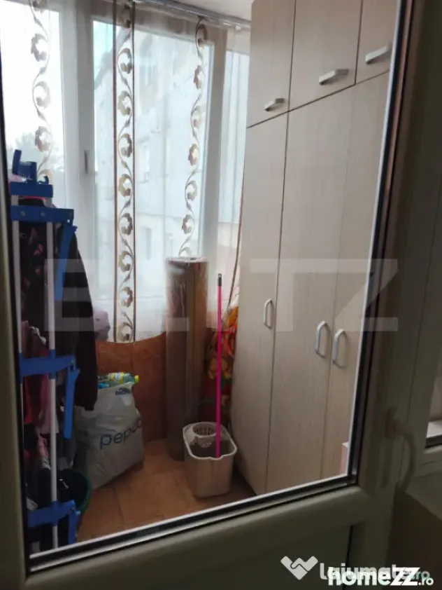 Apartament 3 camere, semidecomandat, 48 mp, balcon – Dealu - Dej (Cluj)