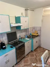 GIROCULUI - ETAJ 2 - BLOC IZOLAT - 3 CAMERE - 2 BAI 