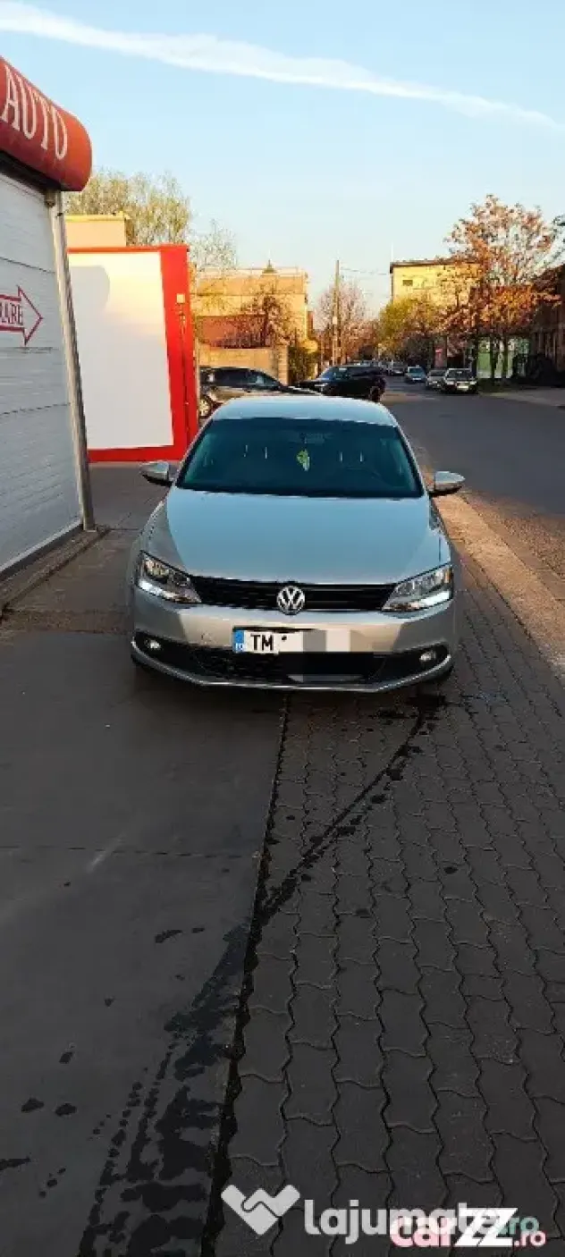 VW Jetta, An 2011, 1.6 TDI, Euro5, manuala