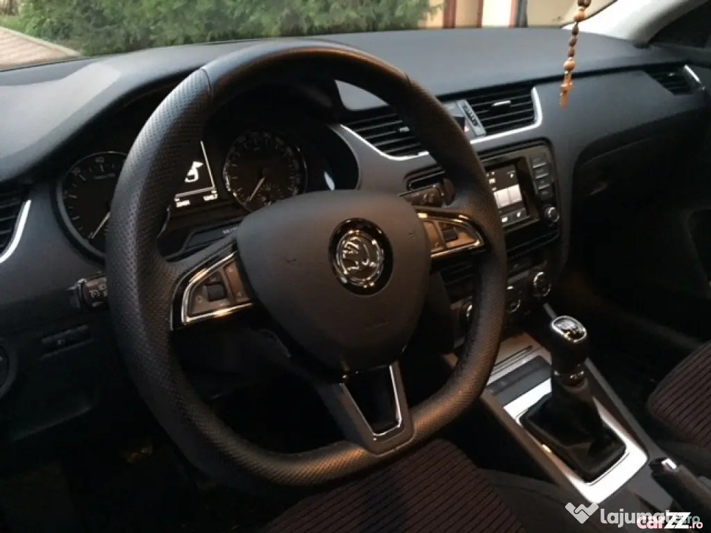 Skoda Octavia 2015, echipare elegance + pachet sport, impecabila