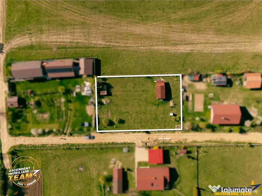 Casuta cu teren de 1.500 mp, Calnic, Covasna, la 10 minunte
