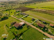 Casuta cu teren de 1.500 mp, Calnic, Covasna, la 10 minunte 
