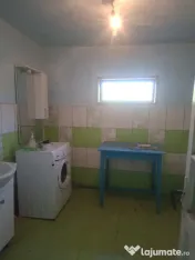 CASA DE VANZARE CU LIVADA ,FANTANA PROPRIE ,LA STR PRINCIPAL