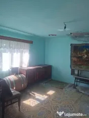 CASA DE VANZARE CU LIVADA ,FANTANA PROPRIE ,LA STR PRINCIPAL