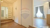 Proprietate rară în centrul Râșnovului, cu spațiu co...