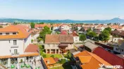 Proprietate rară în centrul Râșnovului, cu spațiu co... 