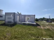 Casa de vanzare la rosu in Les