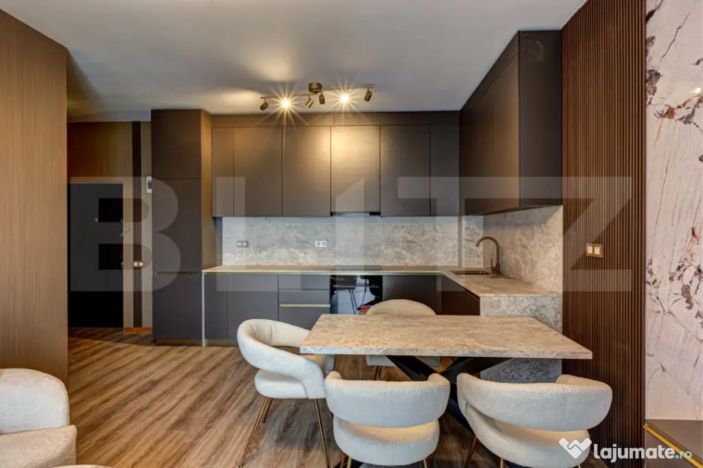 Apartament la cheie, incalzire in pardoseala, lift, zona cen