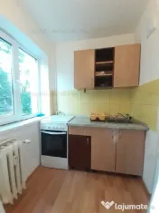 Garsoniera etaj 1 zona Primaverii cartier Manastur