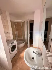 Apartament de 2 camere, in Zona Parcul Feroviarilor, cu parc 