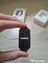 Vând Huawei Band 8