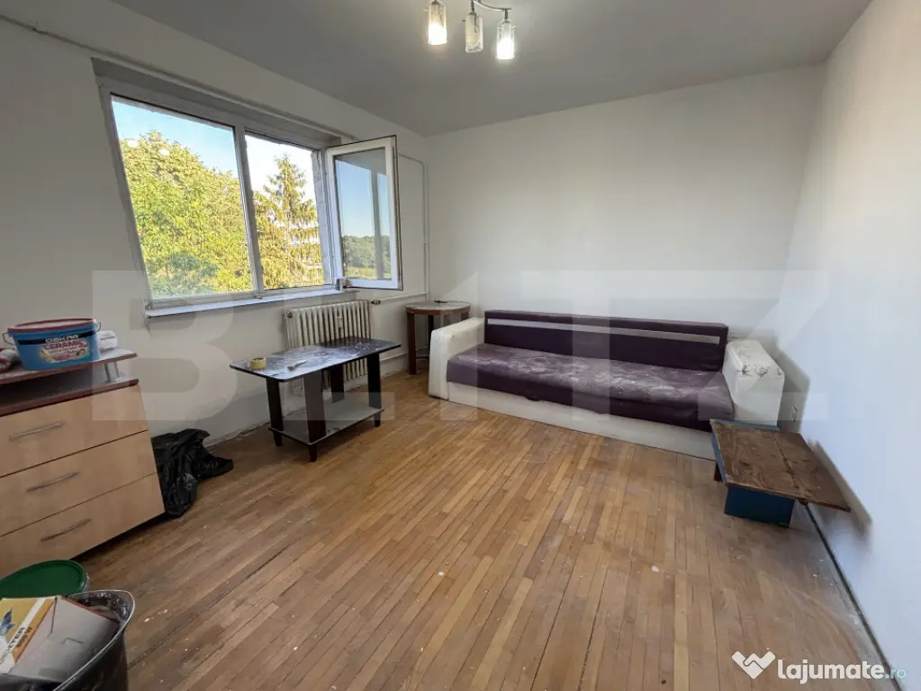 Apartament 2 camere decomandat, 34 mp - zona Tatarasi