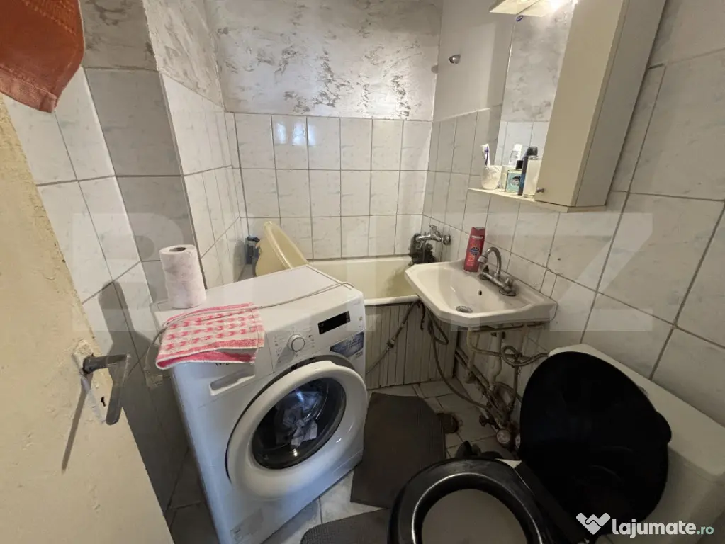 Apartament 2 camere decomandat, 34 mp - zona Tatarasi
