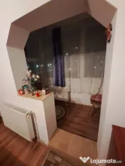 Apartament 3 camere, decomandat - zona Noua