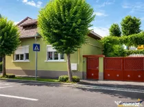 3D!Ansamblu casa productie comercial, 3 corpuri,acces strada