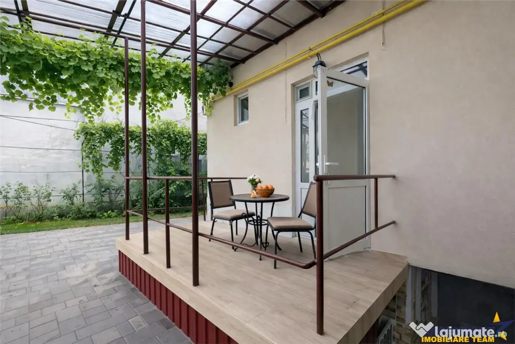 3D!Ansamblu casa productie comercial, 3 corpuri,acces strada