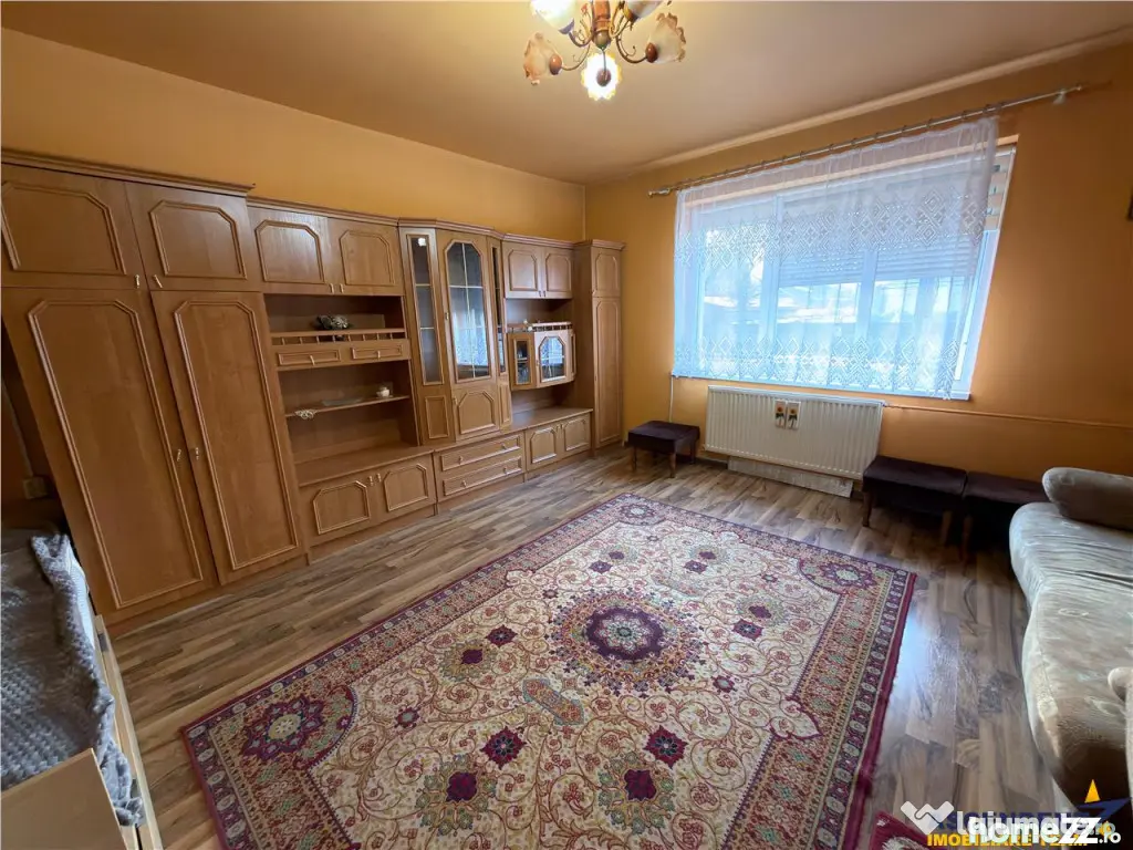 3D!Ansamblu casa productie comercial, 3 corpuri,acces strada
