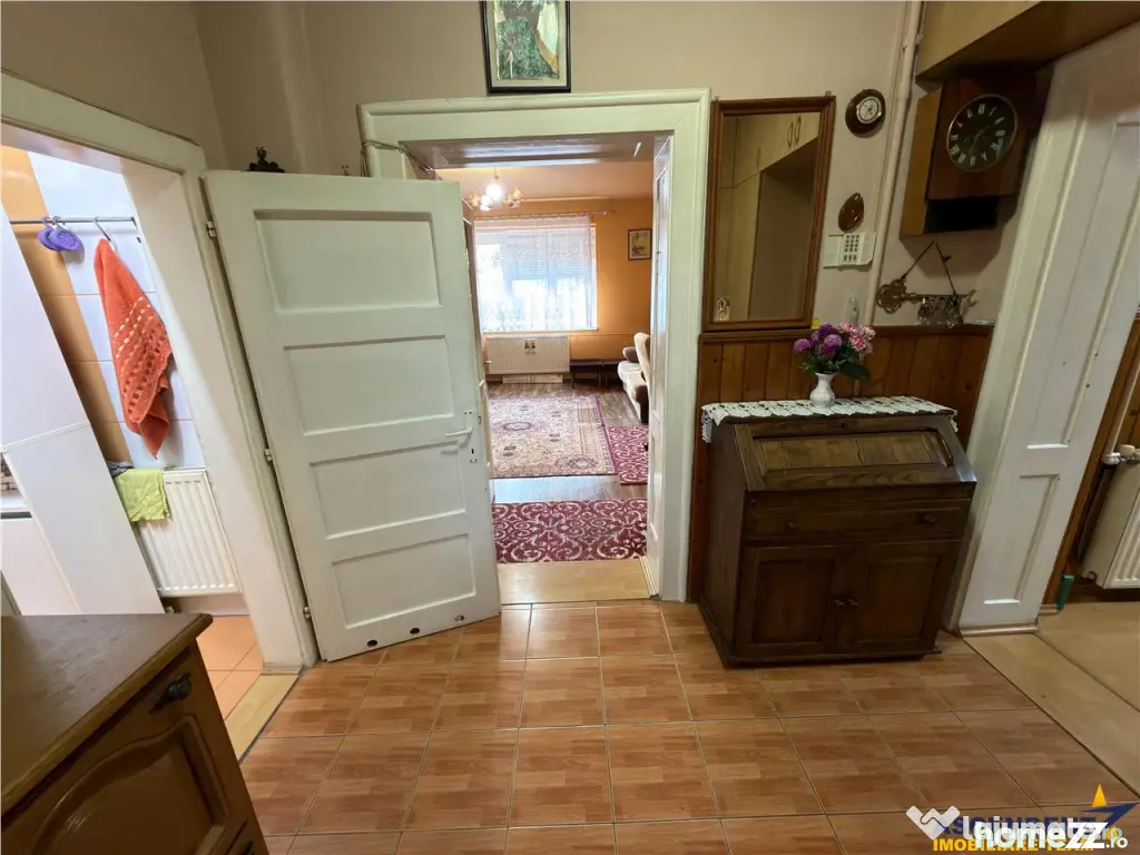 3D!Ansamblu casa productie comercial, 3 corpuri,acces strada