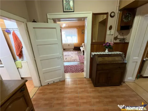 3D!Ansamblu casa productie comercial, 3 corpuri,acces strada