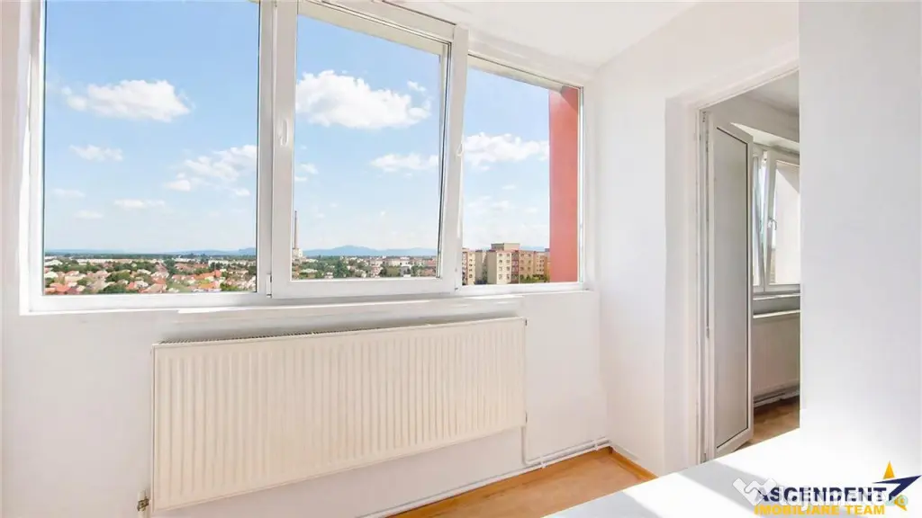 3D! Renovat, luminos, living si 2 dormitoare, cu vedere pano