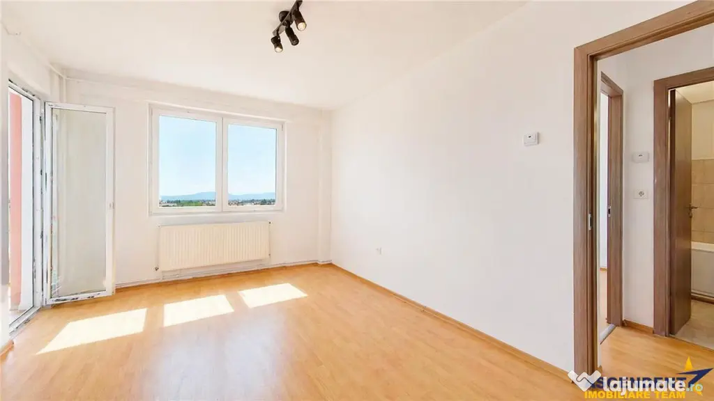3D! Renovat, luminos, living si 2 dormitoare, cu vedere pano