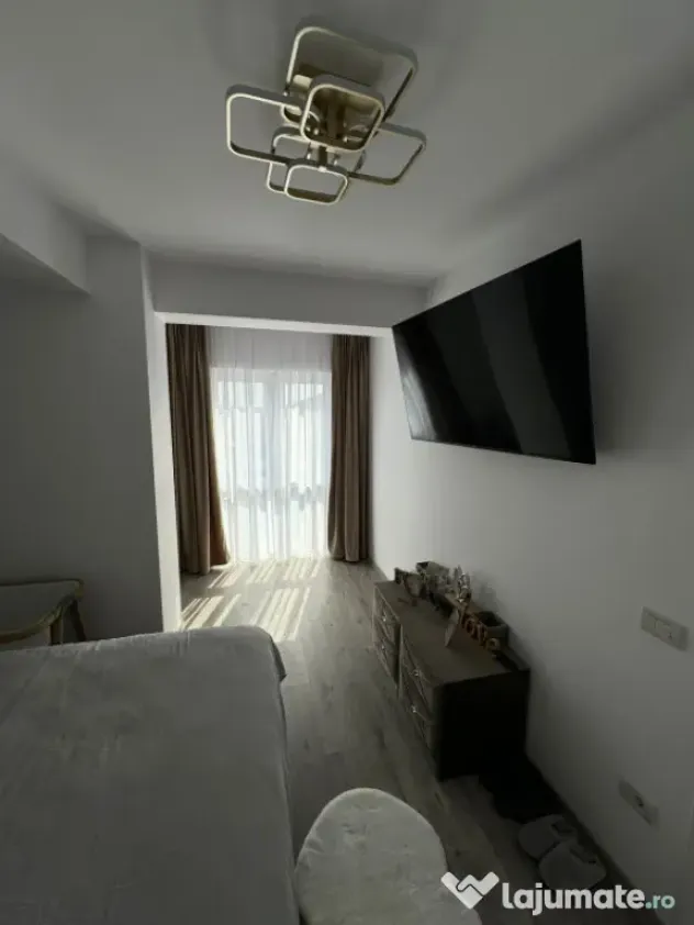 Apartament 3 camere, bloc nou, Radauti