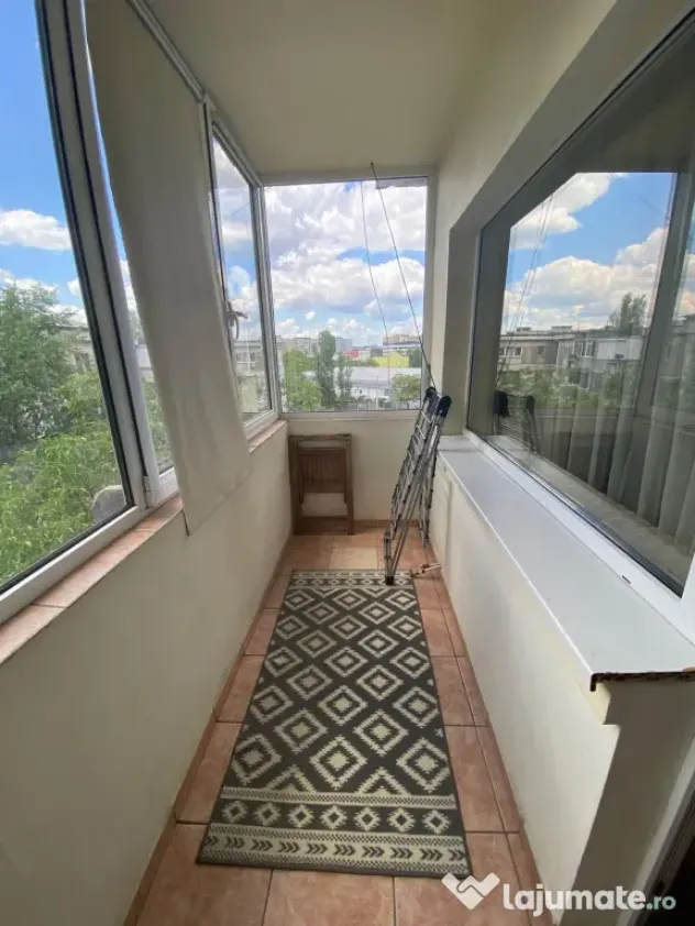 Inchiriez apartament 2 camere la 15 minute de centru