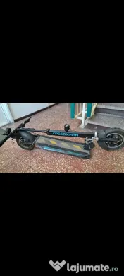 Vând trotineta electrica Speedxman 10
