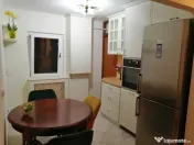 De vânzare masă din lemn masiv 