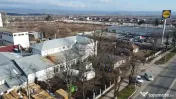 Spațiu comercial la E85 Adjud/ Vis a vis de spitalul mun... 