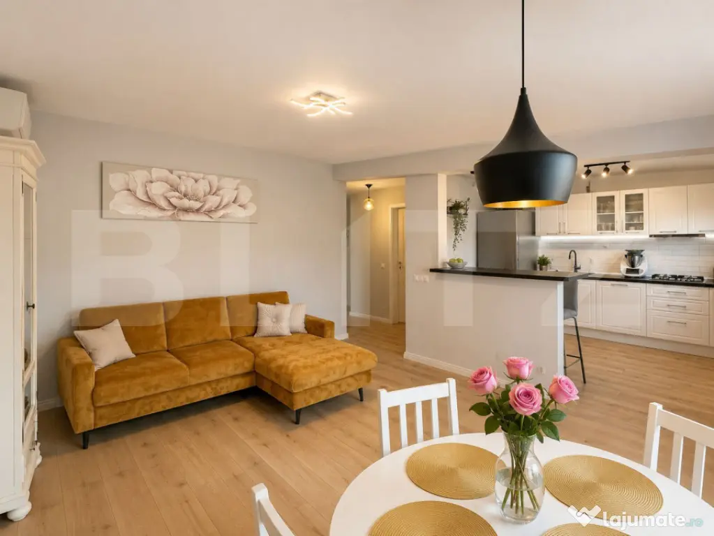 Apartament de vânzare cu 3 camere, 73 mp, parcăre, 2 bai,
