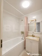 Apartament de vânzare cu 3 camere, 73 mp, parcăre, 2 bai,