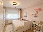 Apartament de vânzare cu 3 camere, 73 mp, parcăre, 2 bai,