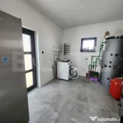 Casa locuibila imediat cu teren, 166 mp, zona Sacalaz 