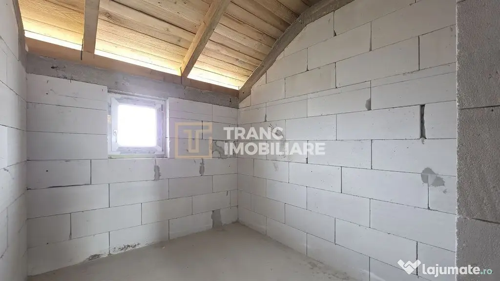 Apartament în duplex nou la rosu, , pe 2 niveluri, în V...