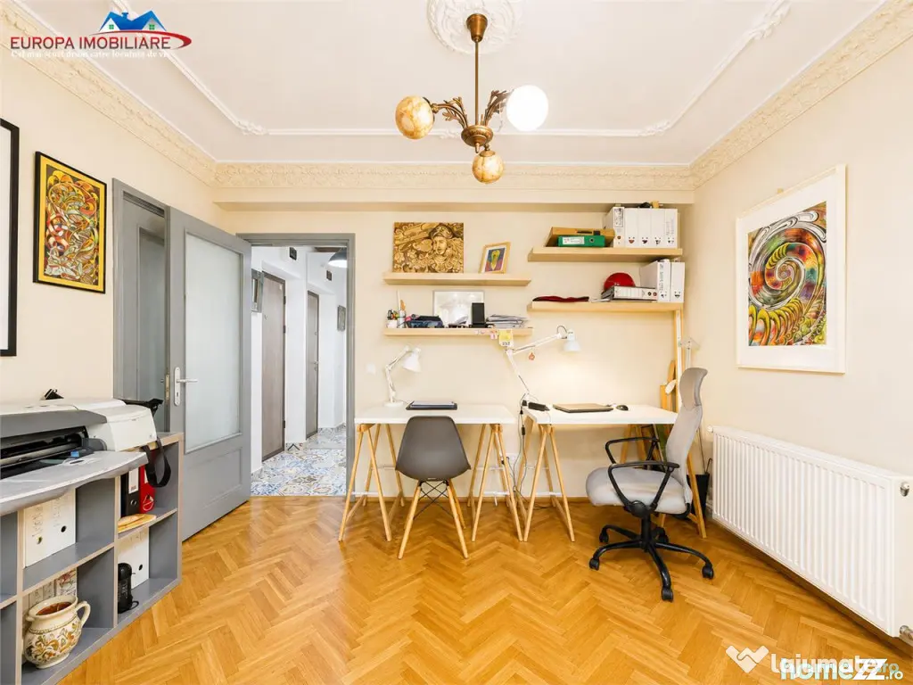Apartament deosebit #238;n Pia#539;a Civic#259; Tulcea | 90 - Tulcea (Tulcea)
