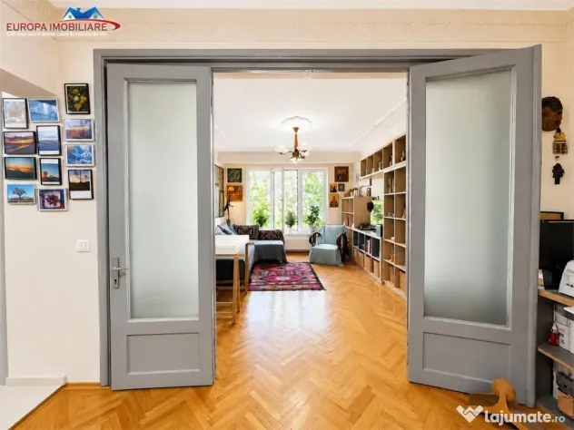 Apartament deosebit #238;n Pia#539;a Civic#259; Tulcea | 90