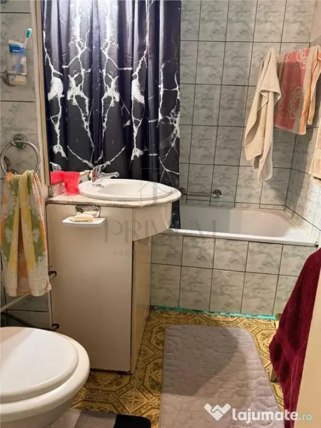 LIPOVEI - PARTER INALT - 3 CAMERE - 2 BAI - CENTRALA PROPRIE