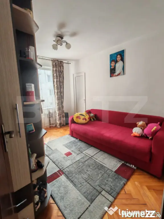 Apartament de vanzare - 4 camere - Zona Împăratul Traian - Bistrita (Bistrita-Nasaud)