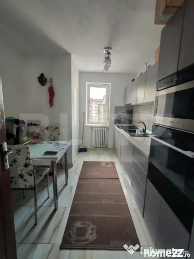 Apartament de vanzare - 4 camere - Zona Împăratul Traian - Bistrita (Bistrita-Nasaud)