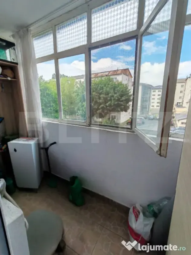 Apartament de vanzare - 4 camere - Zona Împăratul Traian