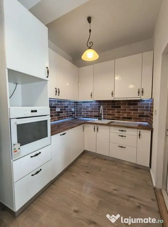 Ion Mihalache- Hotel Samaa- centrala proprie!