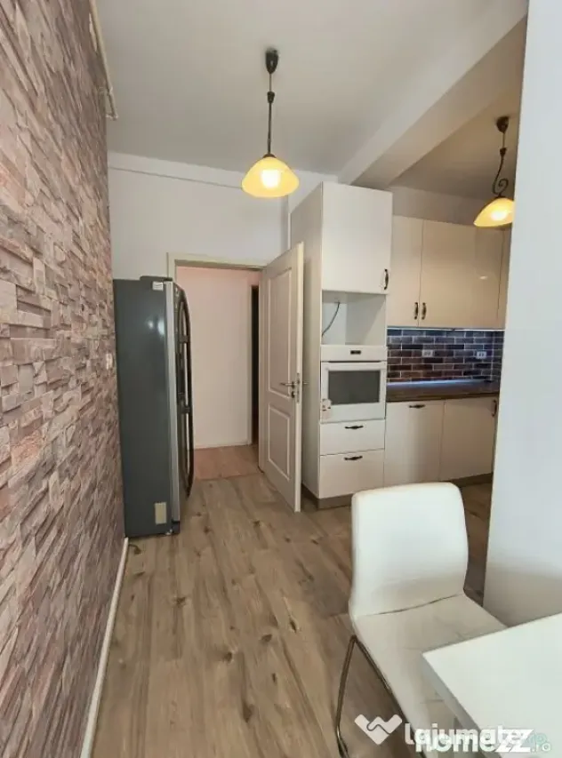 Ion Mihalache- Hotel Samaa- centrala proprie!